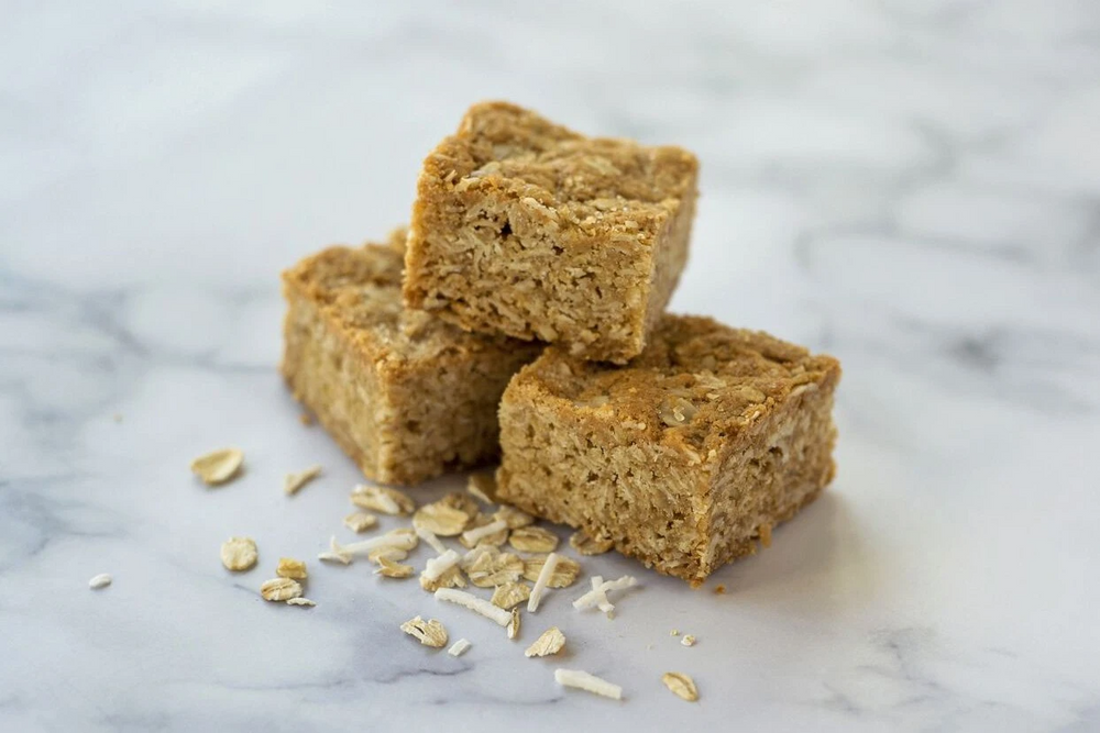 Anzac bite-sized biscuit